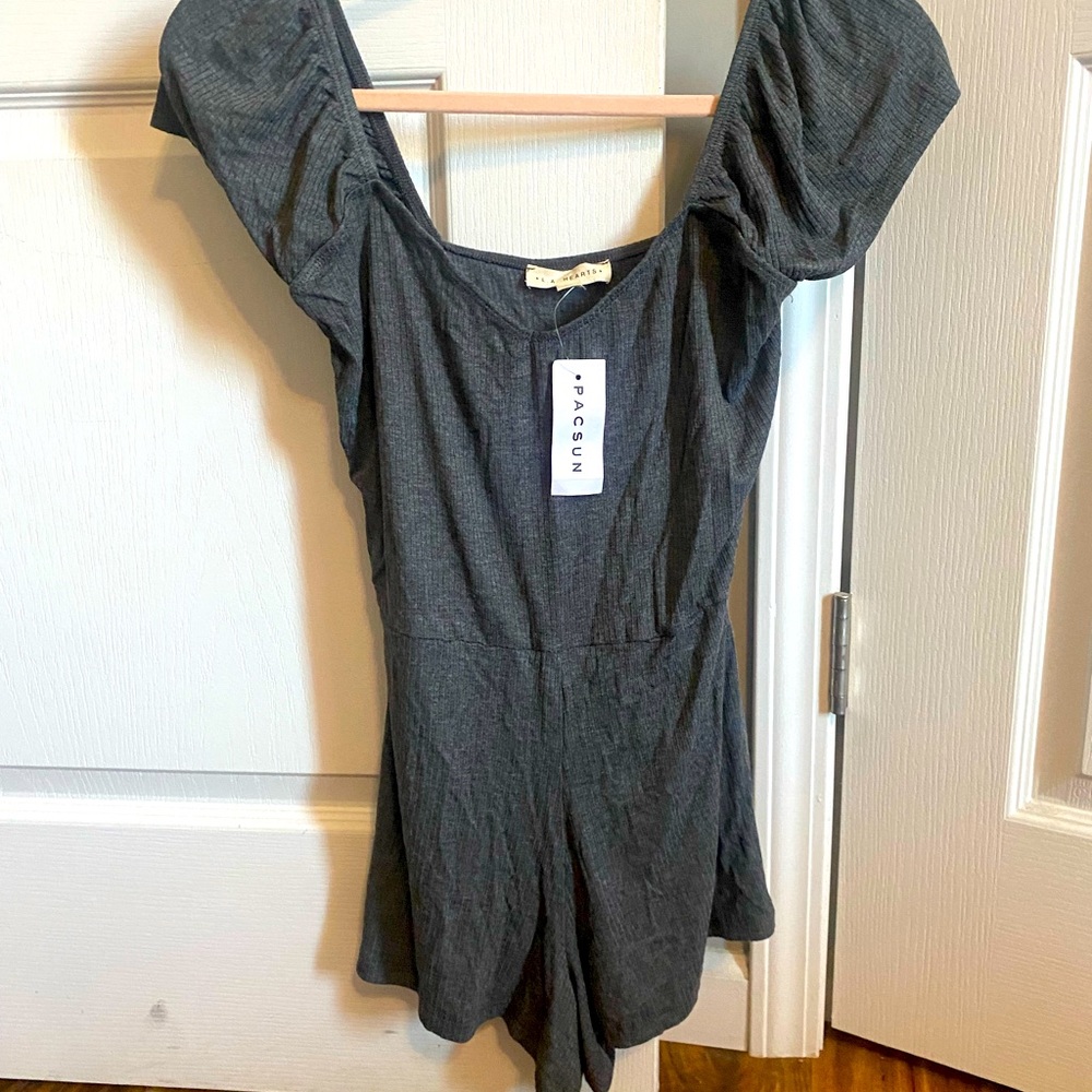 Pacsun gray romper